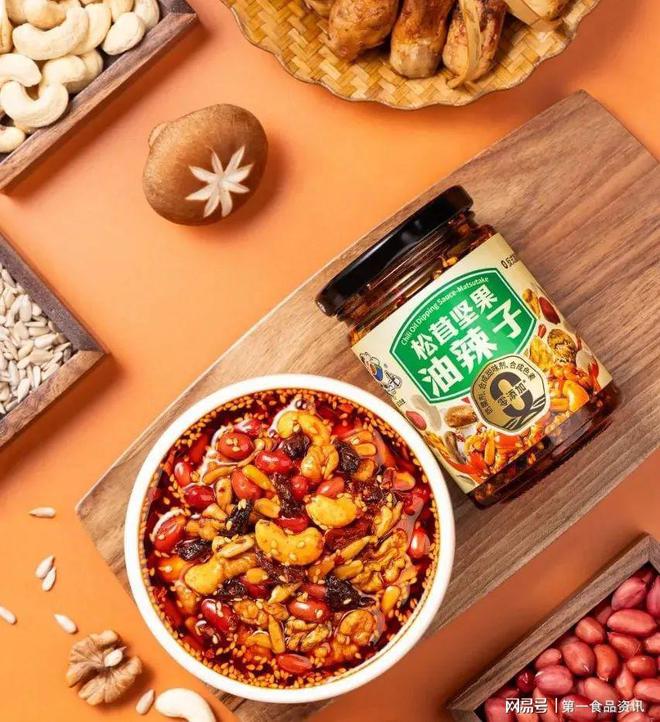 定义健康新食代销量王者领跑品类升维革命麻将胡了电子游戏饭扫光首创坚果油辣子(图6)