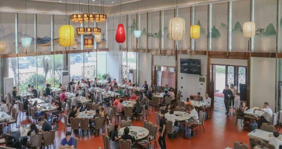 烟火与匠心 细说餐饮界的老故事麻将胡了试玩南海老店·时光里的(图10) 烟火与匠心 细说餐饮界的老故事麻将胡了试玩南海老店·时光里的(图10)